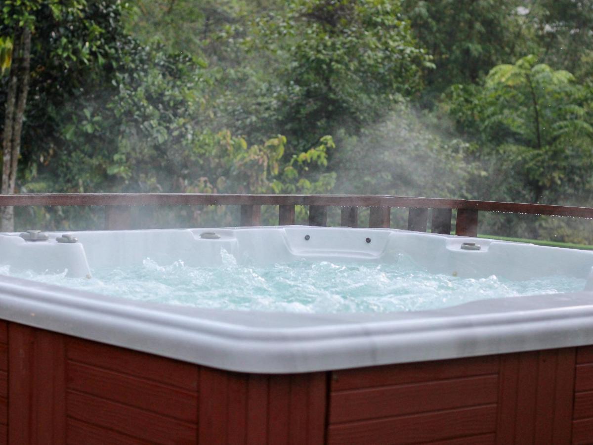 Rustcamps Glamping Resort 겐팅 하일랜드 외부 사진